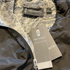 FREE COUNTRY fur lined jacket. Black. Size large.